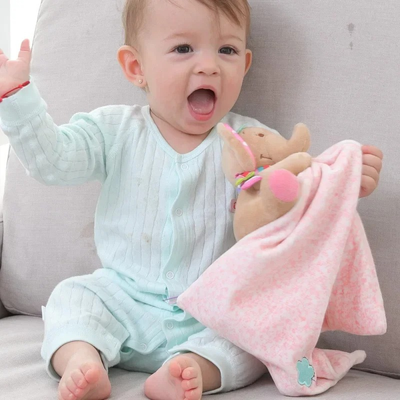 doudou-couverture-animal avec bebe